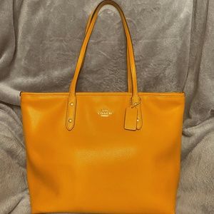 Coach Signature City Tote